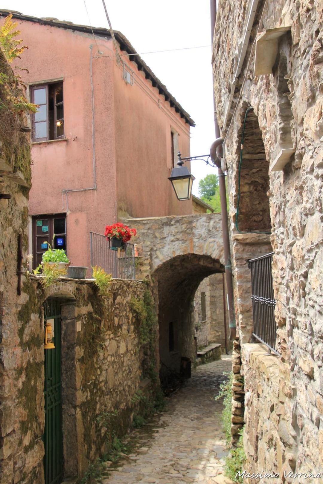 Medieval Village B&B Ne Bagian luar foto